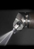 38 Токарный режущий сборный инструмент Kennametal с подачей СОЖ под высоким давлением Прижим сменной пластины сверху Фотография Каталог KENNAMETAL 2013 н Мастер-каталог KENNAMETAL 2013 Металлорежущий инструмент Точение Обработка отверстий Фрезерование Стр. 